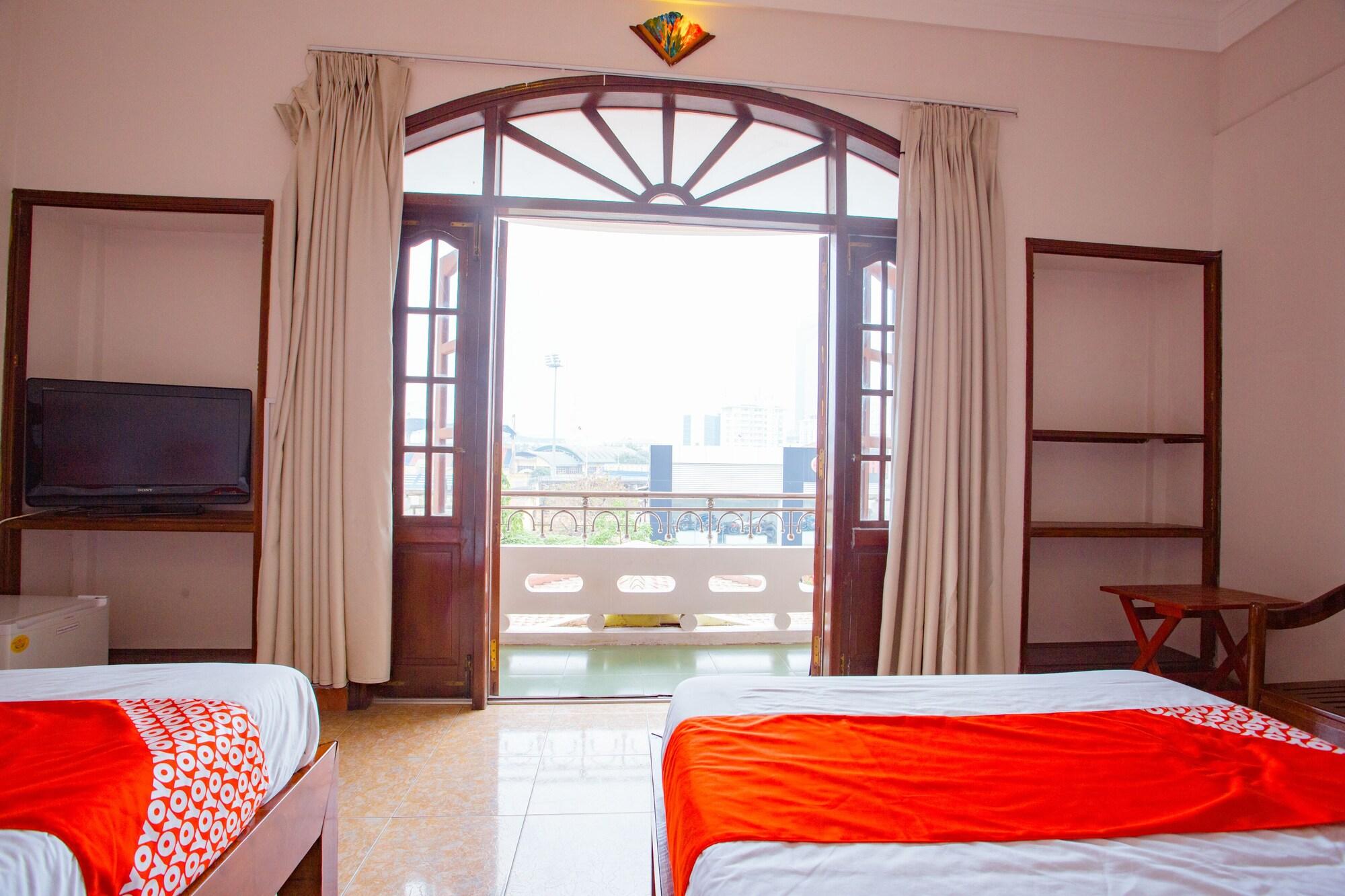 OYO 720 Glenda Hotel Hue Buitenkant foto
